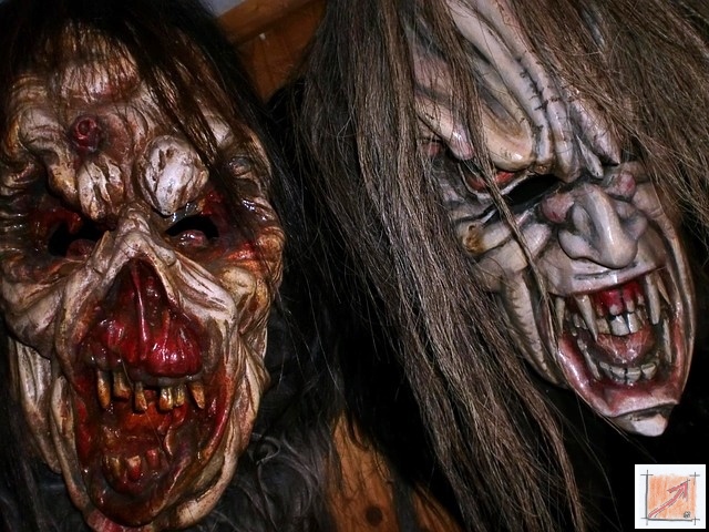 Krampusse eine Herausforderung für den Holzbildhauer. BauFachForum, Baulexikon Wilfried Berger Krampusse eine Herausforderung für den Holzbildhauer. BauFachForum, Baulexikon Wilfried Berger