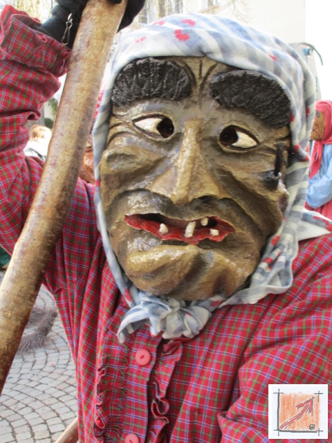 Masken Holzbildhauer schwäbisch Alemannische Fasnet Masken vom mzug aus Pfullendorf, BauFachForum, Baulexikon Wilfried Berger Masken Holzbildhauer schwäbisch Alemannische Fasnet Masken vom mzug aus Pfullendorf, BauFachForum, Baulexikon Wilfried Berger