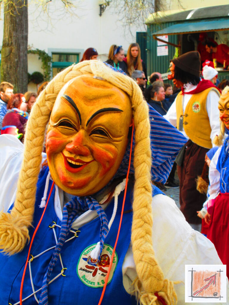 Masken Holzbildhauer schwäbisch Alemannische Fasnet Masken vom mzug aus Pfullendorf, BauFachForum, Baulexikon Wilfried Berger Masken Holzbildhauer schwäbisch Alemannische Fasnet Masken vom mzug aus Pfullendorf, BauFachForum, Baulexikon Wilfried Berger