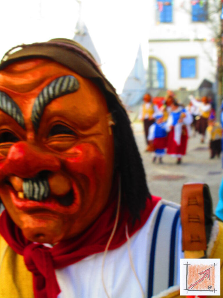 Masken Holzbildhauer schwäbisch Alemannische Fasnet Masken vom mzug aus Pfullendorf, BauFachForum, Baulexikon Wilfried Berger Masken Holzbildhauer schwäbisch Alemannische Fasnet Masken vom mzug aus Pfullendorf, BauFachForum, Baulexikon Wilfried Berger