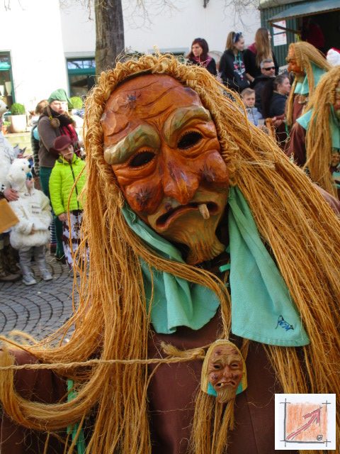 Masken Holzbildhauer schwäbisch Alemannische Fasnet Masken vom mzug aus Pfullendorf, BauFachForum, Baulexikon Wilfried Berger Masken Holzbildhauer schwäbisch Alemannische Fasnet Masken vom mzug aus Pfullendorf, BauFachForum, Baulexikon Wilfried Berger