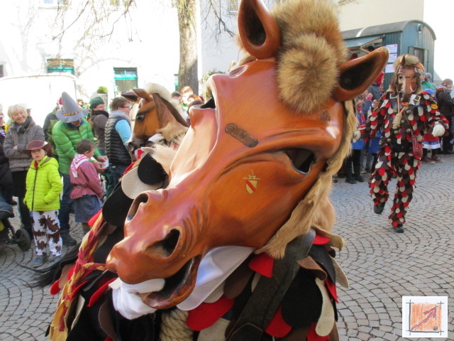 Masken Holzbildhauer schwäbisch Alemannische Fasnet Masken vom mzug aus Pfullendorf, BauFachForum, Baulexikon Wilfried Berger Masken Holzbildhauer schwäbisch Alemannische Fasnet Masken vom mzug aus Pfullendorf, BauFachForum, Baulexikon Wilfried Berger