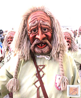 Masken Holzbildhauer schwäbisch Alemannische Fasnet Masken vom mzug aus Pfullendorf, BauFachForum, Baulexikon Wilfried Berger Masken Holzbildhauer schwäbisch Alemannische Fasnet Masken vom mzug aus Pfullendorf, BauFachForum, Baulexikon Wilfried Berger