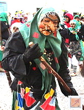 Masken Holzbildhauer schwäbisch Alemannische Fasnet Masken vom mzug aus Pfullendorf, BauFachForum, Baulexikon Wilfried Berger Masken Holzbildhauer schwäbisch Alemannische Fasnet Masken vom mzug aus Pfullendorf, BauFachForum, Baulexikon Wilfried Berger