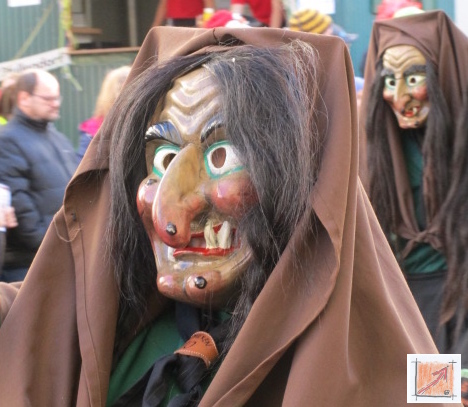 Masken Holzbildhauer schwäbisch Alemannische Fasnet Masken vom mzug aus Pfullendorf, BauFachForum, Baulexikon Wilfried Berger Masken Holzbildhauer schwäbisch Alemannische Fasnet Masken vom mzug aus Pfullendorf, BauFachForum, Baulexikon Wilfried Berger