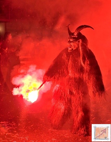 Krampus oder Krampusse in der Fasnet, eine Herausforderung für den Maskenschnitzer und Holzbildhauer. BauFachForum, Baulexikon Wilfried Berger Krampus oder Krampusse in der Fasnet, eine Herausforderung für den Maskenschnitzer und Holzbildhauer. BauFachForum, Baulexikon Wilfried Berger