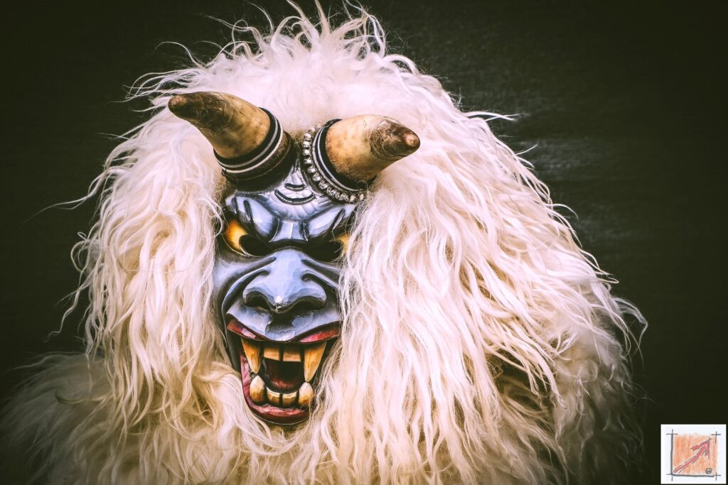 Krampus oder Krampusse in der Fasnet, eine Herausforderung für den Maskenschnitzer und Holzbildhauer. BauFachForum, Baulexikon Wilfried Berger Krampus oder Krampusse in der Fasnet, eine Herausforderung für den Maskenschnitzer und Holzbildhauer. BauFachForum, Baulexikon Wilfried Berger