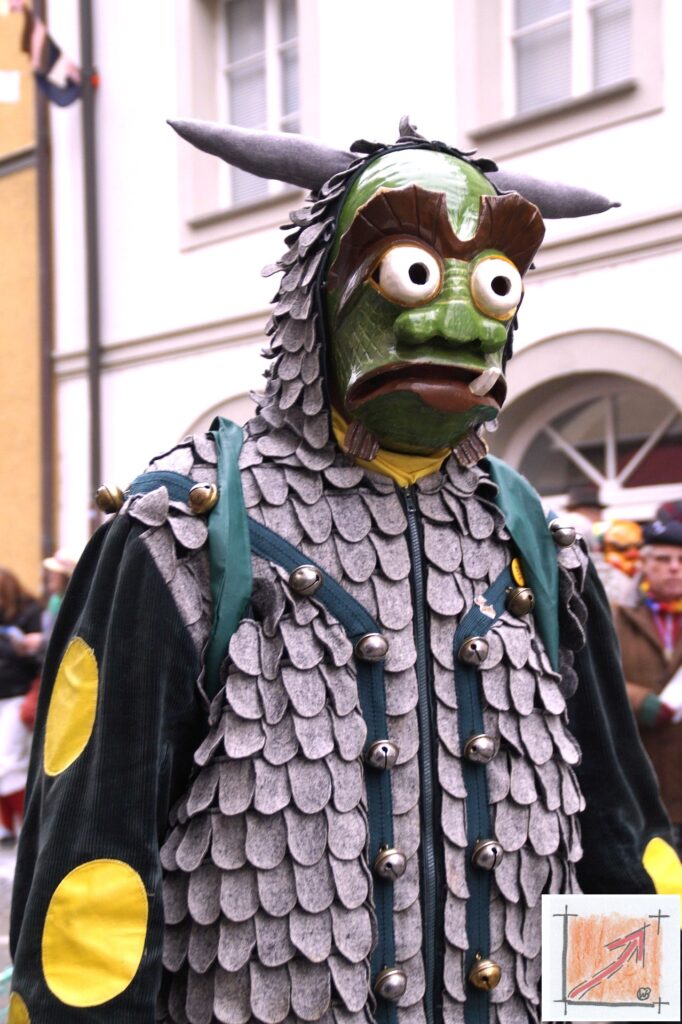 Krampus oder Krampusse in der Fasnet, eine Herausforderung für den Maskenschnitzer und Holzbildhauer. BauFachForum, Baulexikon Wilfried Berger Krampus oder Krampusse in der Fasnet, eine Herausforderung für den Maskenschnitzer und Holzbildhauer. BauFachForum, Baulexikon Wilfried Berger