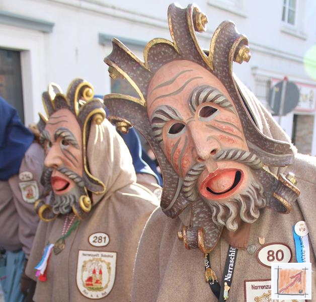 Masken Holzbildhauer schwäbisch Alemannische Fasnet Umzug, BauFachForum, Baulexikon Wilfried Berger Masken Holzbildhauer schwäbisch Alemannische Fasnet Umzug, BauFachForum, Baulexikon Wilfried Berger