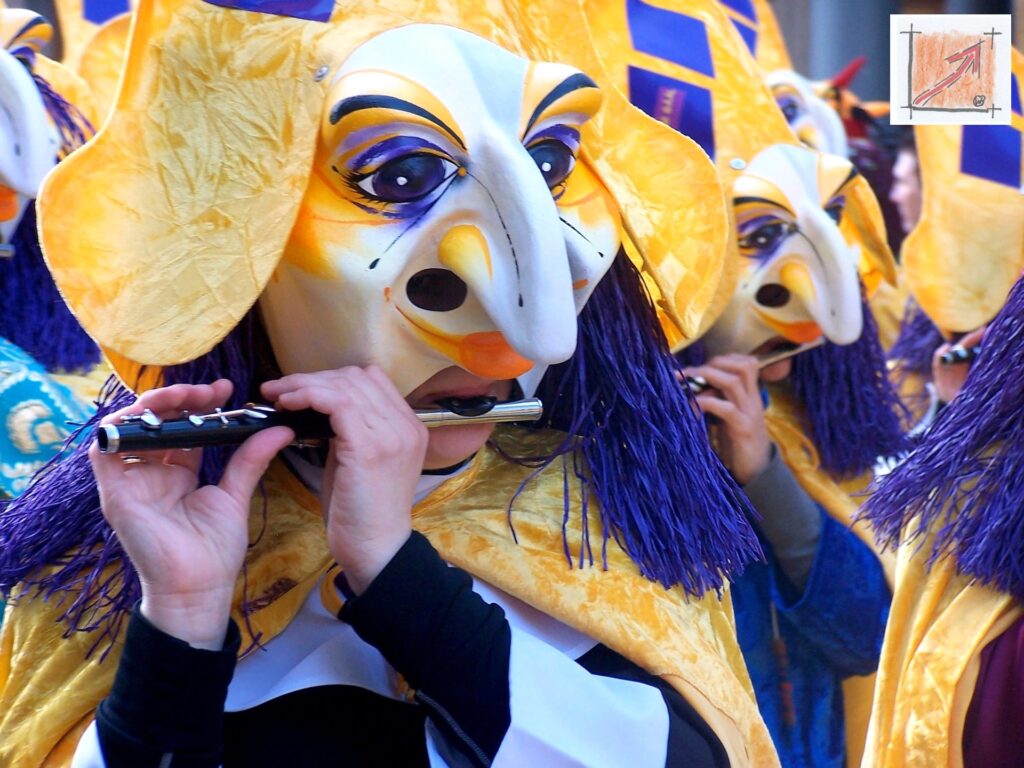 Masken Holzbildhauer Schwäbisch Alemannische Fasnet, Basler Papiermaché Larven, BauFachForum, Baulexikon Wilfried Berger Masken Holzbildhauer Schwäbisch Alemannische Fasnet, Basler Papiermaché Larven, BauFachForum, Baulexikon Wilfried Berger